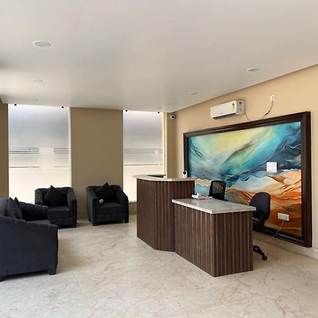 The Blue Vista Hotell Greater Noida Eksteriør bilde